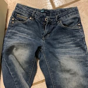 Hi selling a size 12 reg Levi’s blue jeans